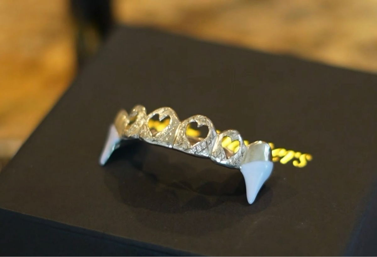 6D899397-03CB-4E9C-8FF9-